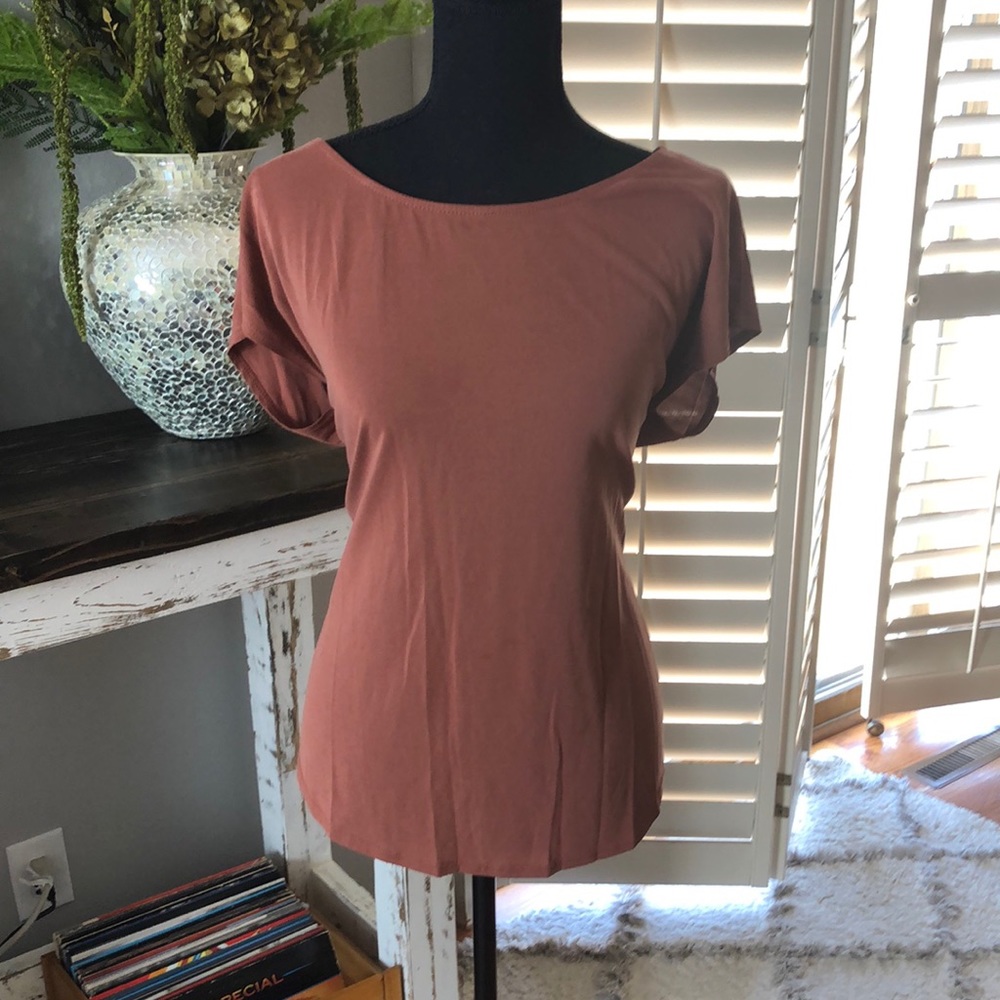 Cap sleeve top